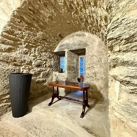 La Tour Du Chateau - Jacuzzi Sur Le Toit 山林小屋
