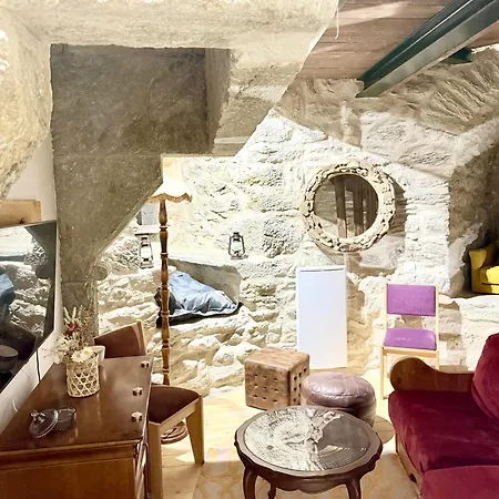 La Tour Du Chateau - Jacuzzi Sur Le Toit 山林小屋